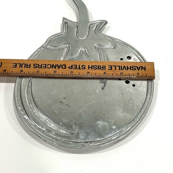 Crate & Barrel Tomato Metal Silver Trivet 8.5 x 11.5 - Picture 6 of 6